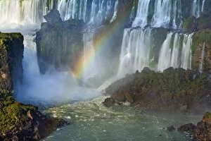 Images Dated 3rd August 2010: Iguazu Falls / Iguacu Falls - rainbow created by