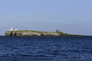 Images Dated 2nd June 2006: Inner Farne Island-showing lighthouse and church, Farne Islands, Northumberland UK