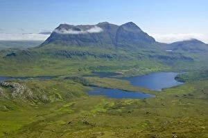 Images Dated 6th June 2007: Inverpolly Nature Reserve view from Stac Pollaidh over Loch Sionascaig to Suilven with it's summit