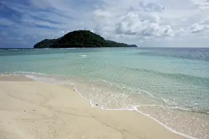 South East Asia Prints: Island of Run - view from Nailaka - Britian swapped this island for Manhatten with the Dutch in 1667