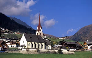 Images Dated 27th August 2012: Italy, Alps, Trentino-Alto-Adige, St-Magdalena