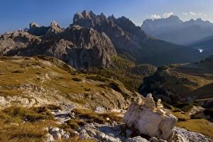 Images Dated 3rd October 2011: Italy - mountain panorama - view of the many peaks