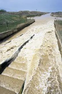 Canals Prints: Karakum / Qaraqum / Kara Kum / Garagum Canal - water comes from water pump in sluices - the main irrigation artery of