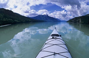 Solitary Gallery: Kayaking at the end end of Azure Lake in