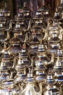 LA-5387 Morocco - market stall selling ornate teapots