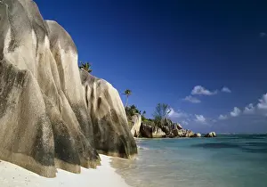 La Digue Coastline - Seychelles LA001789