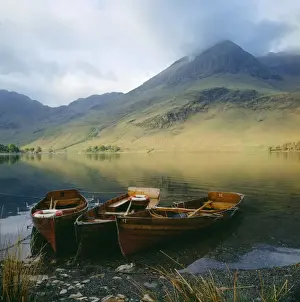 Boats Prints: Lake District Derwent water, UK