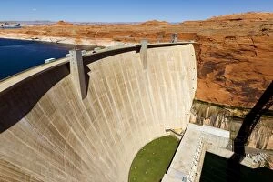 Images Dated 21st April 2012: Lake Powell Dam
