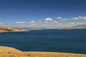 Images Dated 13th June 2006: Lake Rakshastsal - Tibet