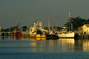 Quay Prints: Lakes Entrance Harbour, Cunninghame Arm