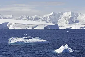 Lemaire channel - Antarctic Peninsula