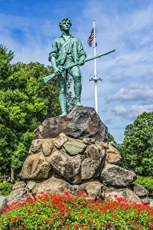 Statue Collection: Lexington Minute Man Patriot Statue, Lexington Battle Green, Massachusetts