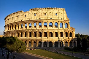 Images Dated 21st January 2013: The last light of sunset on the Roman Coliseum