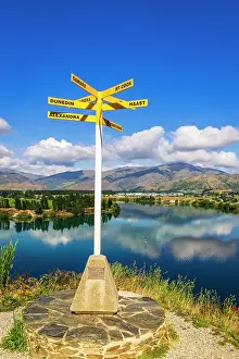 Zealand Prints: Location sign at the Bruce Jackson Lookout