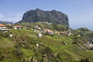 Images Dated 3rd May 2008: Madeira Island - hill of Penha de Aguia - eagle rock