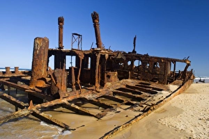 Images Dated 27th September 2008: Maheno ship wreck - wreck of the famous Maheno stranded on the eastern beach of Fraser Island