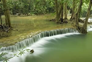 MAR-406 Huay Mae Kamin waterfall