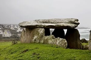 ME-1561 Pors-Poulhan Finistere dolmen, Brittany, France