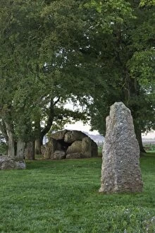 Images Dated 22nd September 2010: Megalithic Tomb