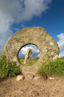 Men-an Tol - Holed Stone