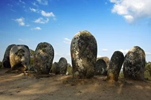 Images Dated 15th April 2007: Monoliths Cromlech of Almendres - Megalithic stone circle beside Guadalupe, Alentejo, Portugal