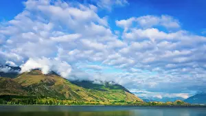 Zealand Prints: Morning light on Lake Wanaka, Wanaka, Otago, South Island, New Zealand Date: 01-07-2021