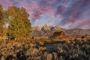 Barn Gallery: Moulton barn at sunrise and Teton Range, Grand Teton