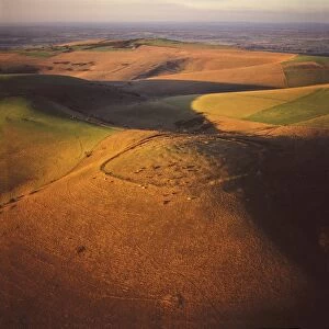 Forts Gallery: Mount Caburn with the remains of an Iron Age hill