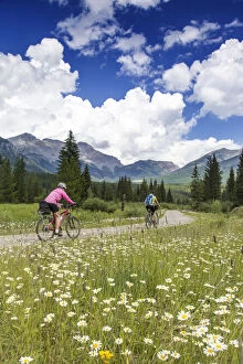 Mountain biking along the Great Divide Route