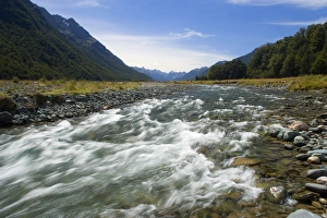 Images Dated 6th February 2008: Mountain scenery - Eglinton river flowing down a valley surroundend by mountains
