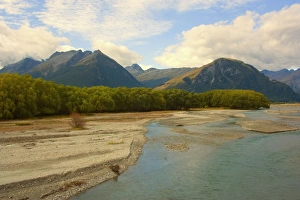 Images Dated 9th February 2008: Mountain Scenery - valley of Dart River and surrounding mountains in late summer