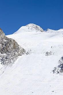 Mt. Similaun and glacier Niederjochferner