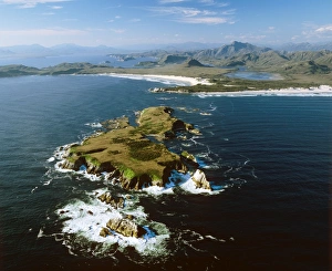 Images Dated 20th August 2009: Mutton Bird Island, Chatfield Point, Hannant Inlet and Mount Rugby in the background Southwest