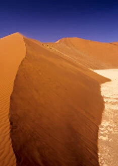 Images Dated 2nd February 2010: Namibia: Namibia Desert, Sossusvlei Dunes
