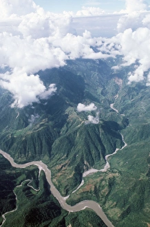 Images Dated 3rd May 2006: Nepal - Himalayas foothills