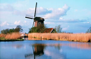 Images Dated 13th September 2004: Netherlands Windmill