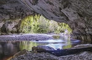 Basin Gallery: New Zealand, South Island, Kahurangi National