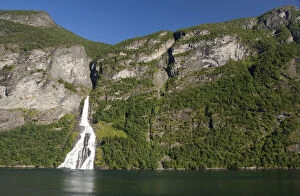 Images Dated 9th May 2011: Norway, Geirangerfjord (UNESCO), Geiranger