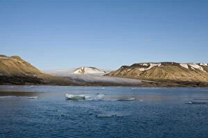 Images Dated 15th May 2013: Norway, Svalbard Archipelago, Spitsbergen