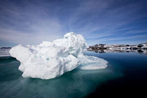 Angle Gallery: Norway, Svalbard, Edgeoya Island, Icebergs