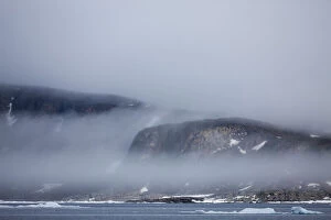 Barren Gallery: Norway, Svalbard, Nordaustlandet, Cliffs