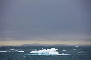 Norway, Svalbard, Nordaustlandet, Iceberg