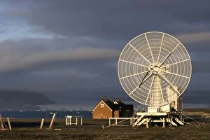 Images Dated 28th August 2003: Ny-Alesund, Spitzbergen. Svalbard - Radar communications Latitude: 78. 55N Longitude: 011