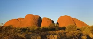 Images Dated 30th May 2008: Olgas - Kata Tjuta - famous sandstone rocks just before sunset - Uluru-Kata Tjuta National Park
