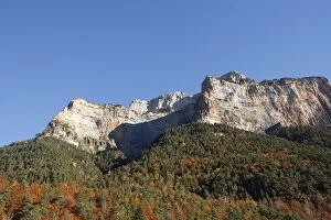 Images Dated 29th October 2007: Ordesa Valley - Ordesa y Monte Perdido National Park - Pyrenees - Spain