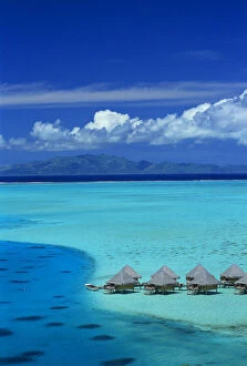 Life Gallery: Overwater bungalows of Moana Beach Park