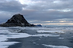 Images Dated 26th August 2003: Pack Ice. Spitzbergen, north Svalbard