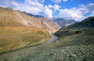 Images Dated 19th May 2008: Pakistan Karakorum Highway Hunza Valley