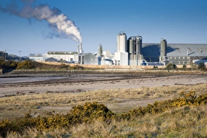 Images Dated 6th April 2006: Par Beach - China Clay Works - Cornwall - UK