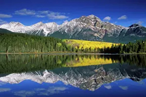 Lakes Prints: Patricia Lake and Pyramid Mountain - Jasper National Park - Canada - Alberta